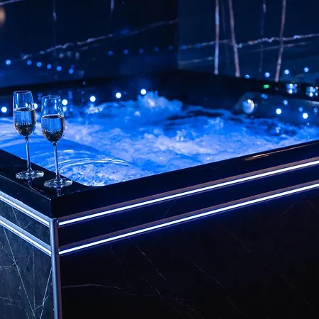 Romance Room&love - Jacuzzi - Parking - Menton