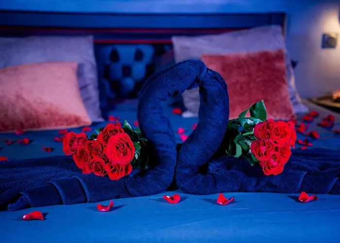 Romance & - Jacuzzi - Parking - Lejlighed *