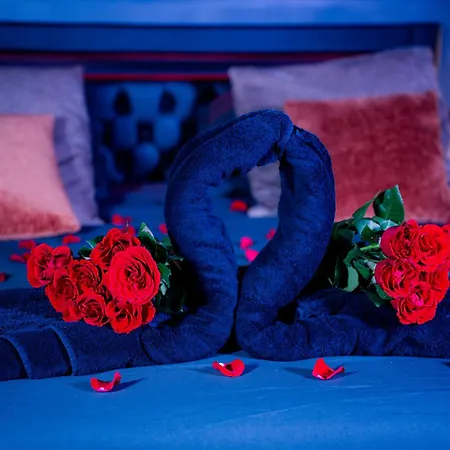 Romance & - Jacuzzi - Parking - Apartamento *